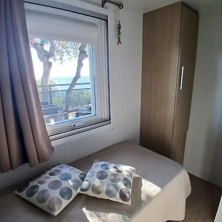 Vacation With Exceptional Sea Views In St Raphael Feriehus *