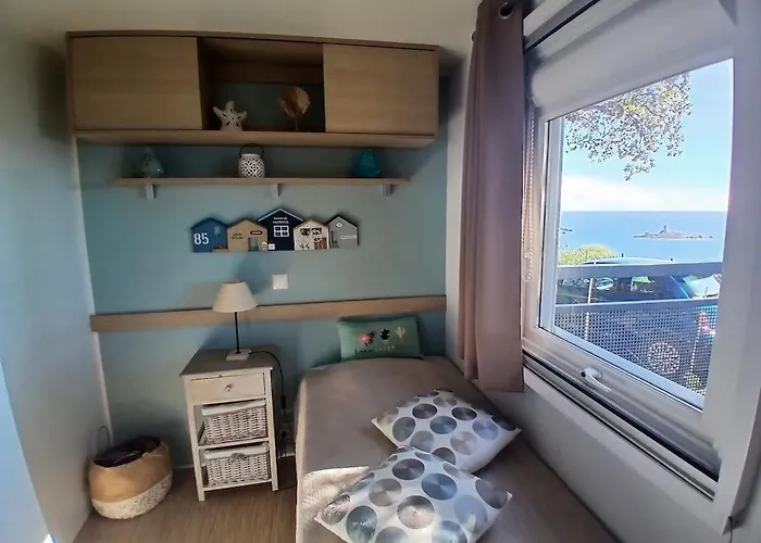 Vacation With Exceptional Sea Views In St Raphael Semesterbostad Saint-Raphaël